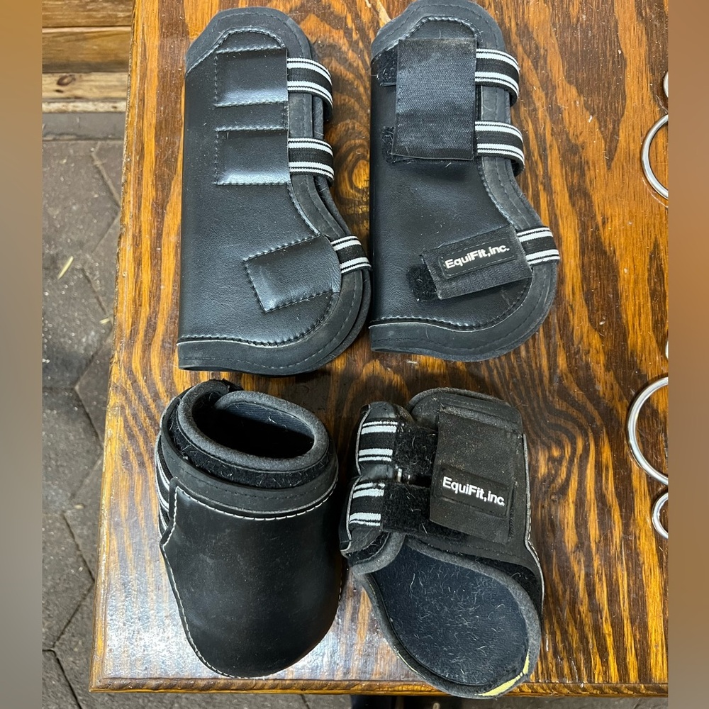 Equifit XL Front and Hind Boots